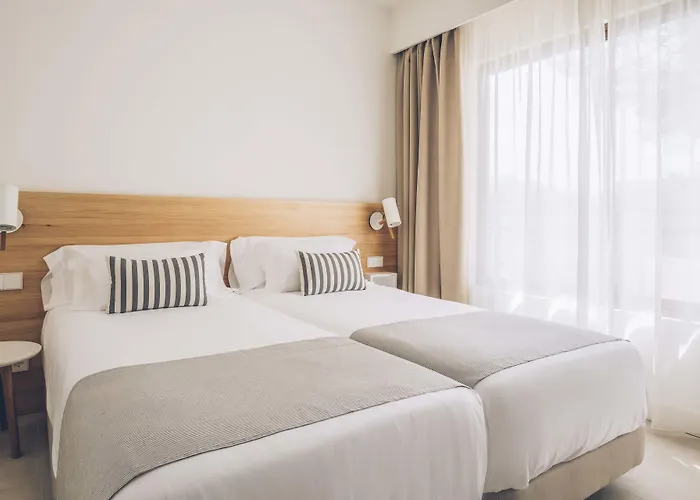 Aya Seahotel - Adults Only